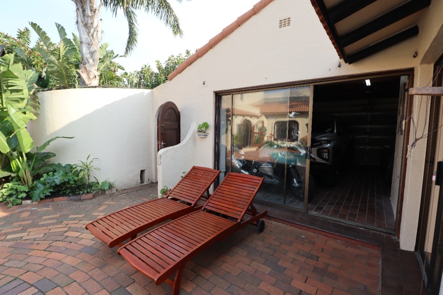 4 Bedroom Property for Sale in Summerstrand Eastern Cape